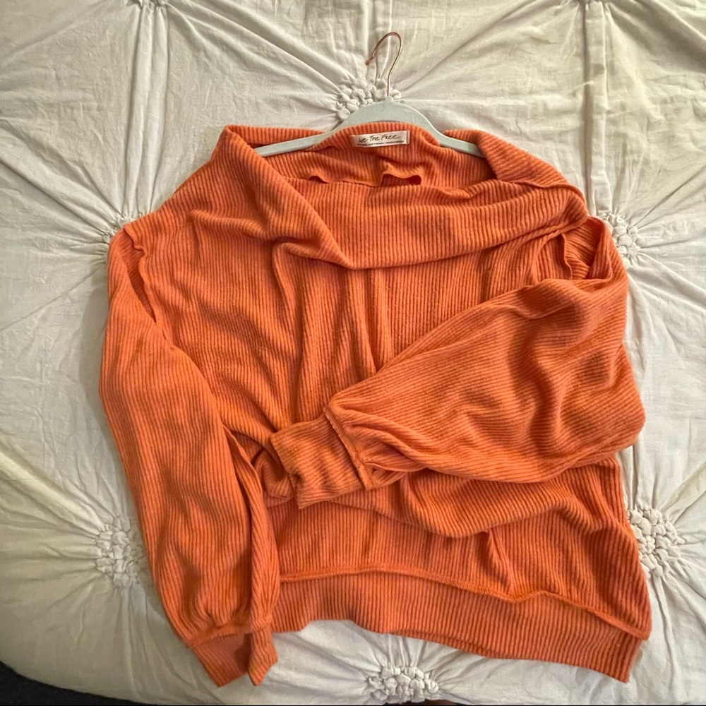 FREE PEOPLE off the shoulder sweater!
